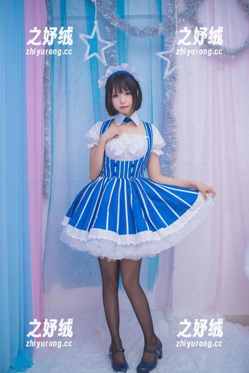 最新写真：白金Saki的四人彼女，显然她们在开“美女联盟”会议！