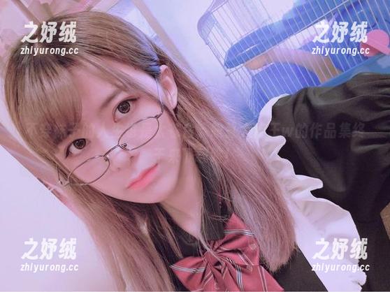 不穿袜子的人生也是太苍白，眼酱大魔王w的作品集终于来下载咯！