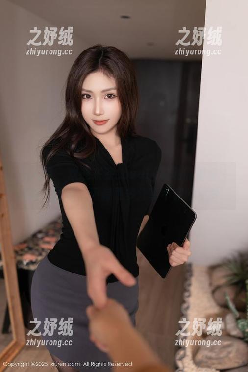 秀人网 - 欢迎来到Lovely璐璐的舞台：礼服、图库、还有更多分享不完的精彩！