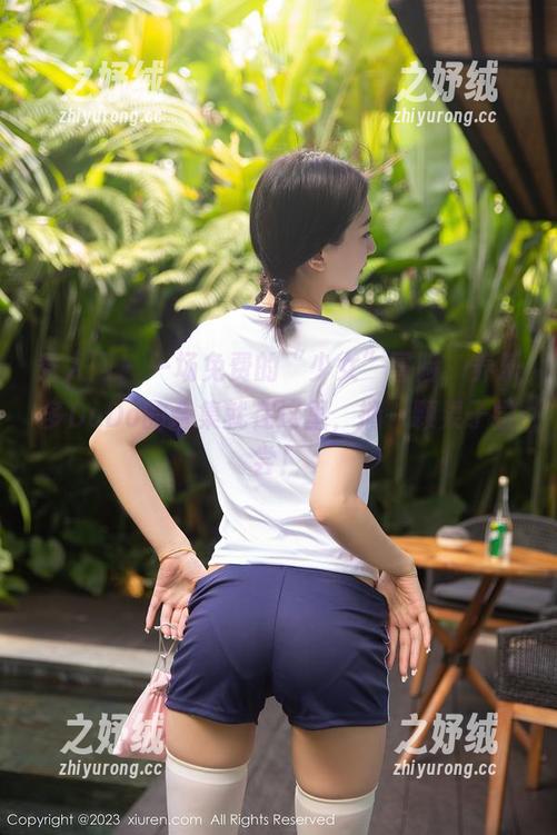 秀人网 - 一场免费的“少女”冒险，养乐多DoDo的合集就在这里，摘一颗果子尝尝！