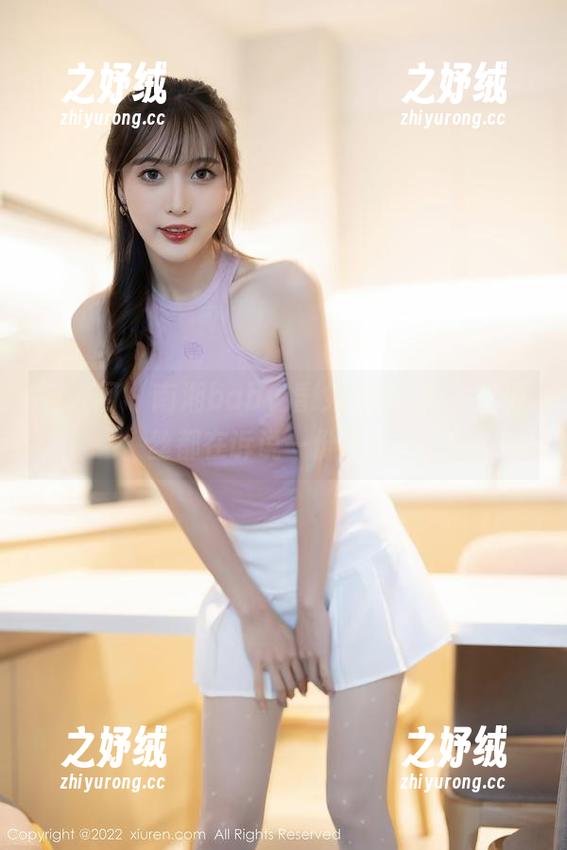 秀人网 - 南湘baby婚纱图集：每一寸蕾丝都在诉说一份心事。