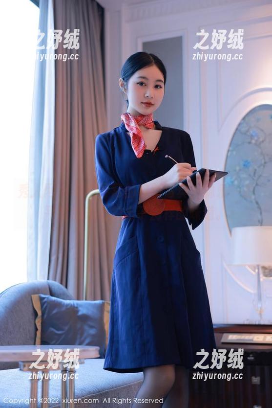 秀人网 - 不同寻常的校服写真，林乐一把平常的东西拍出了别样的味道。