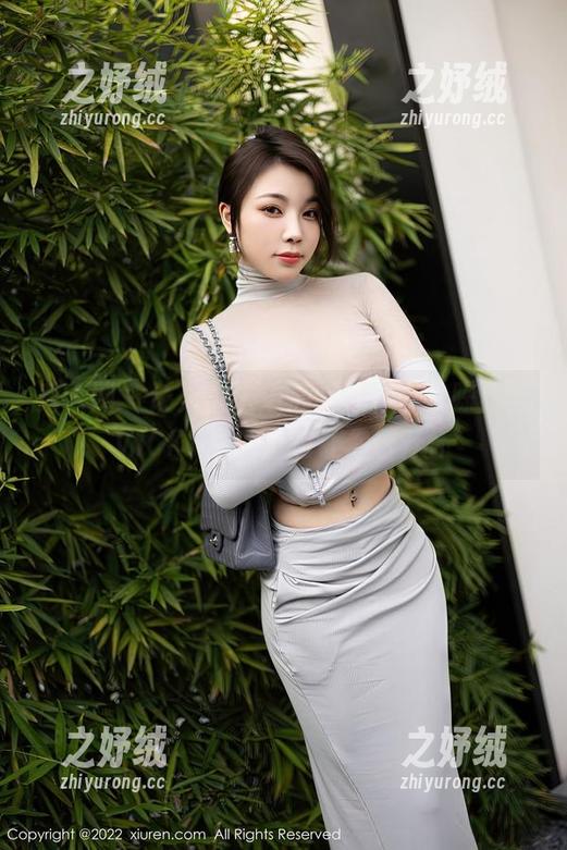 秀人网 - 让人失去重心的连体衣，陈雅漫VICKY最新图包让你乐开怀