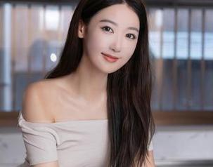 秀人网 - 婚纱vs龙女sunny,究竟哪个更能撩到你?快来翻看图包啊!