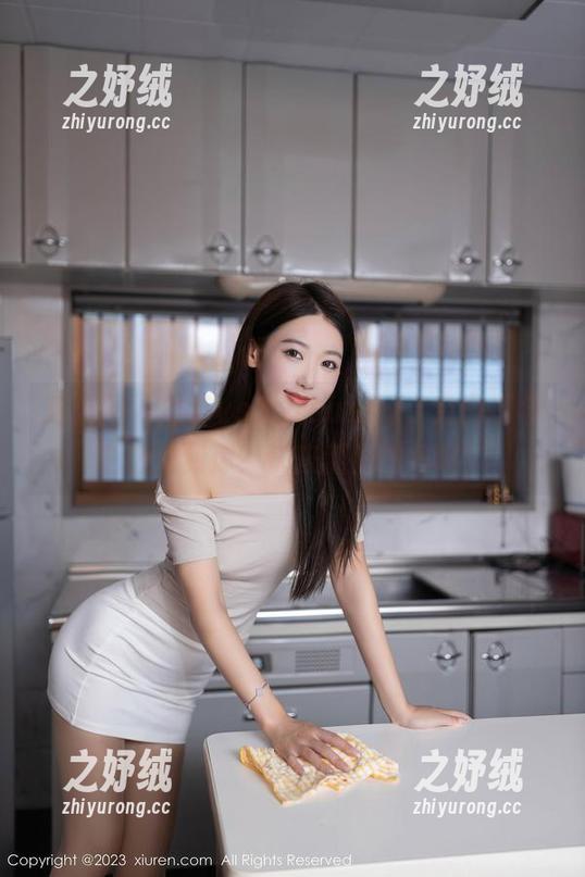 秀人网 - 婚纱vs龙女sunny，究竟哪个更能撩到你？快来翻看图包啊！