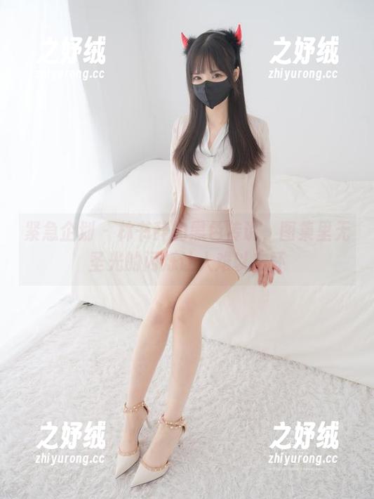紧急企划 - 林书辞的黑色传说，图集里无圣光的闪烁让人难以忘怀