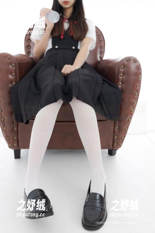 紧急企划-龙崎聆音 紧急企划 - OMG!龙崎聆音的礼服作品集更新,适合今晚的派对吗?