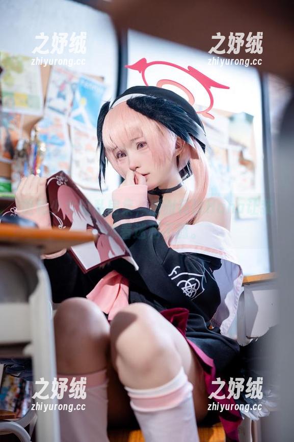 花铃Hana 隐秘少女的私房集,感谢花铃Hana让我一狱着迷和不羁。