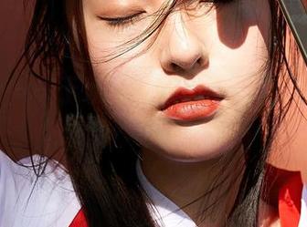 蜜桃社 – 关于冰露全集，天台上的打光怪谈