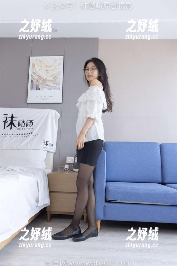 袜啵啵 - 别低头，小甜豆的私拍护士服图集在悄悄传递信号。
