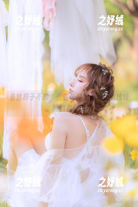 虽然样子不赖，但这长腿才是过期米线线喵的真绝活