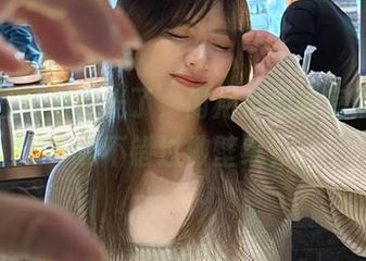 美图已经被抢光了，闪月半的教室照能不能不错过做壁纸？
