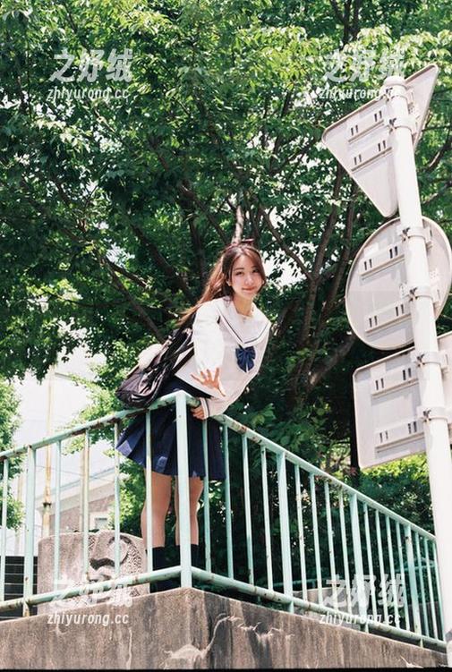 黑川的空间里，死库水写真集竟让我想到了夏天的临近？